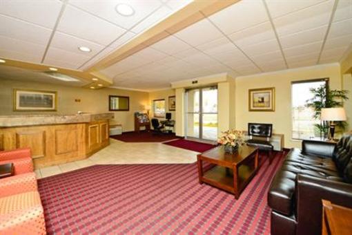фото отеля Americas Best Value Inn & Suites Saint Cloud
