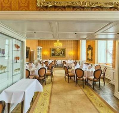 фото отеля Hotel Schloss Wilkinghege Münster