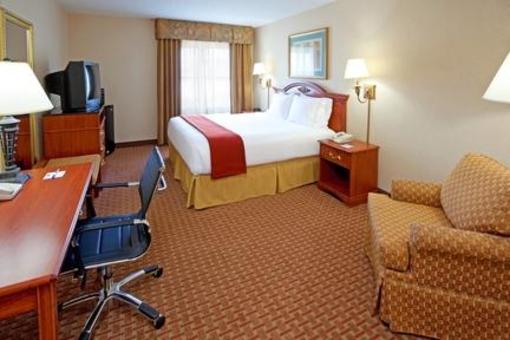 фото отеля Holiday Inn Express Carlstadt