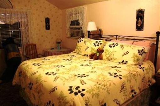 фото отеля Canyon Country Inn Bed & Breakfast