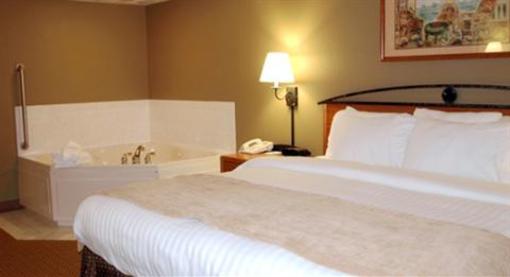 фото отеля AmericInn Lodge & Suites Grimes