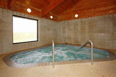 фото отеля AmericInn Lodge & Suites Grimes