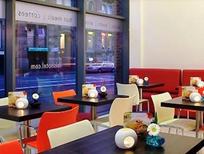 фото отеля Ibis Manchester Centre Portland Street Hotel