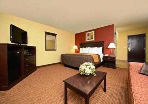 фото отеля Comfort Inn West