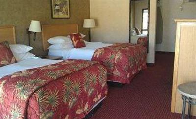 фото отеля Caliente Tropics Resort