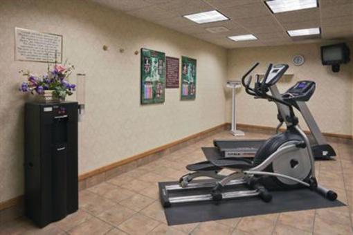 фото отеля Holiday Inn Express Portage
