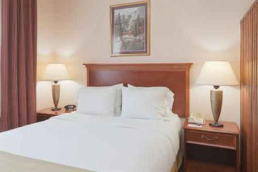 фото отеля Holiday Inn Express Portage