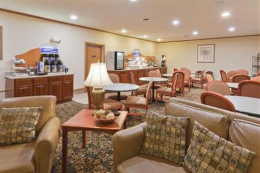 фото отеля Holiday Inn Express Portage