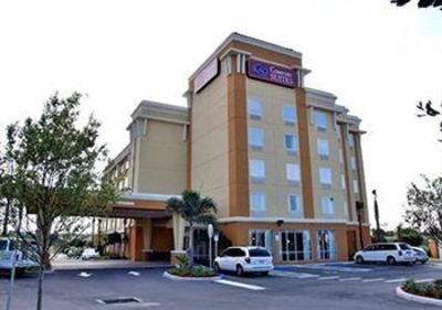 фото отеля Comfort Suites Orlando Airport