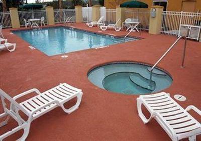 фото отеля Comfort Suites Orlando Airport
