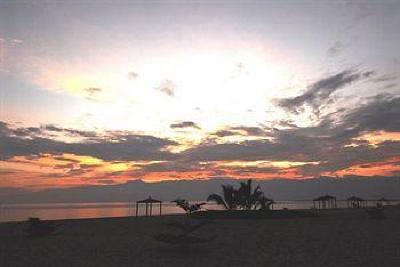 фото отеля Hotel Club Du Lac Tanganyika