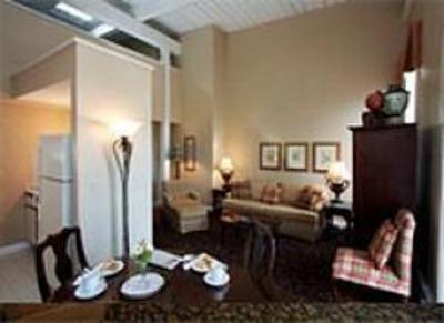 фото отеля Olde Harbour Inn