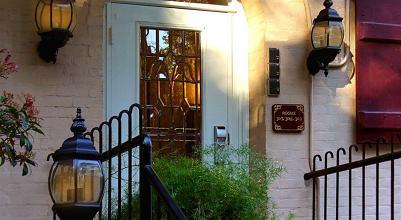 фото отеля Olde Harbour Inn