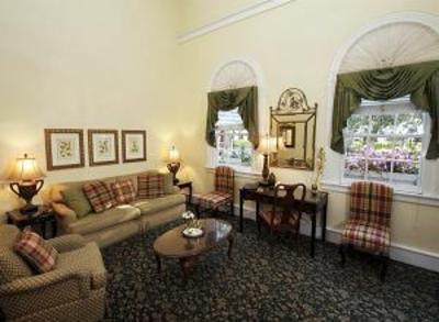 фото отеля Olde Harbour Inn