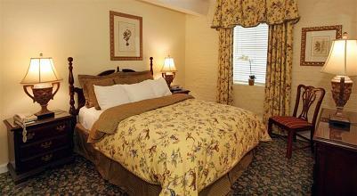 фото отеля Olde Harbour Inn