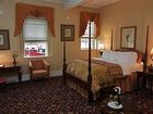 фото отеля Olde Harbour Inn