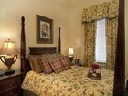 фото отеля Olde Harbour Inn