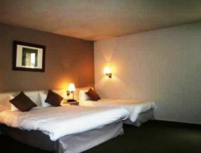 фото отеля Kyriad Orleans Saran