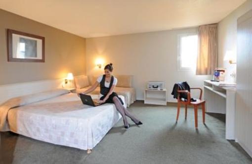 фото отеля Kyriad Orleans Saran