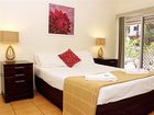 фото отеля Cairns Reef Apartment & Motel