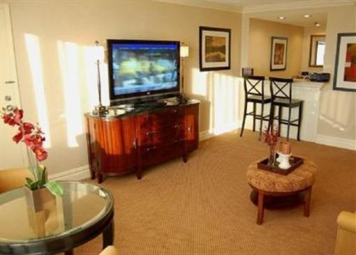 фото отеля Holiday Inn Harmon Meadow Secaucus