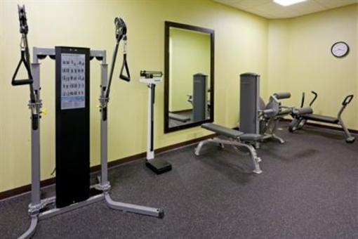 фото отеля Holiday Inn Harmon Meadow Secaucus