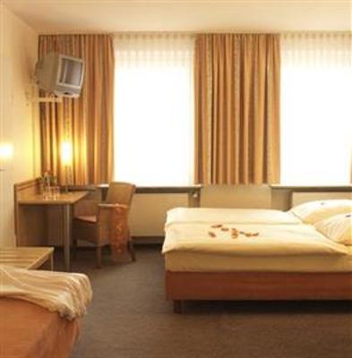 фото отеля Hotel Amba Munich