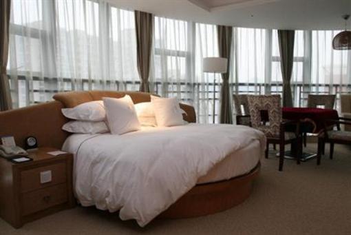 фото отеля East Joy Kelly Hotel