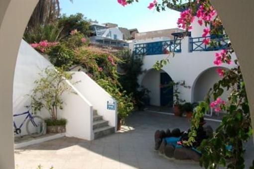 фото отеля Youth Hostel Oia