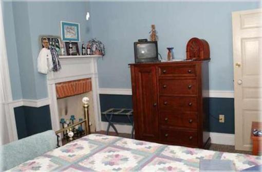 фото отеля Limestone Inn Bed and Breakfast
