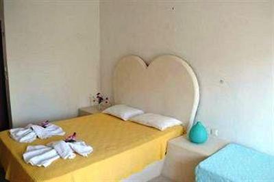 фото отеля Odysseas Hotel Santorini