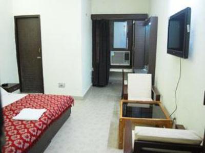 фото отеля Hotel Raj Lucknow