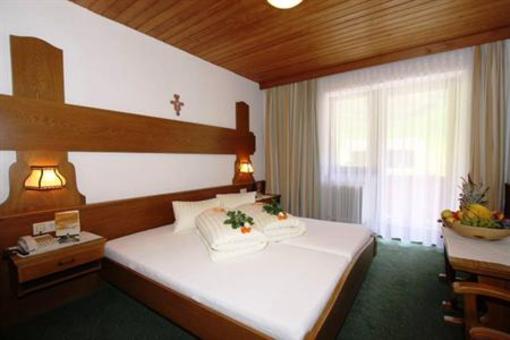фото отеля Hotel Pension Sankt Leonhard im Pitztal