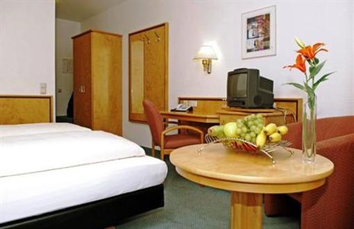 фото отеля Matchpoint Hotel
