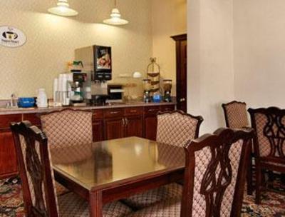 фото отеля Super 8 Motel Weymouth