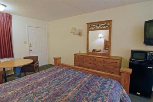 фото отеля Americas Best Value Inn Stanton