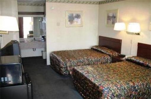 фото отеля Red Rock Inn Plymouth (Indiana)