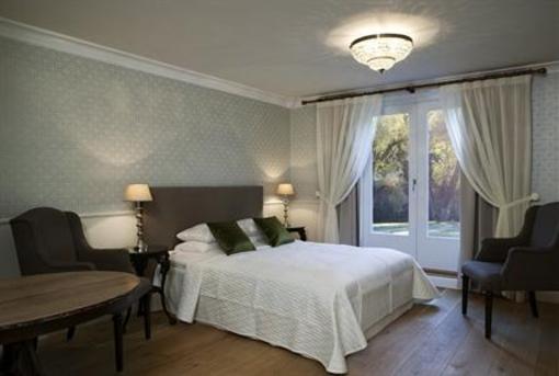 фото отеля Next Manor Hirvihaaran Kartano