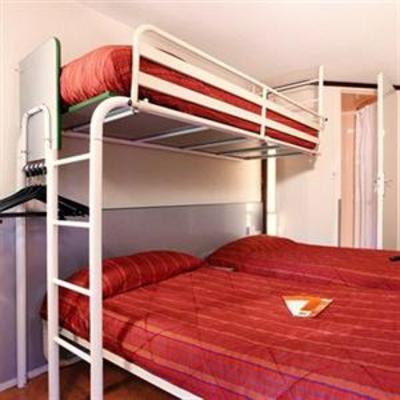 фото отеля Hotel Premiere Classe Melun Senart Vert-Saint-Denis