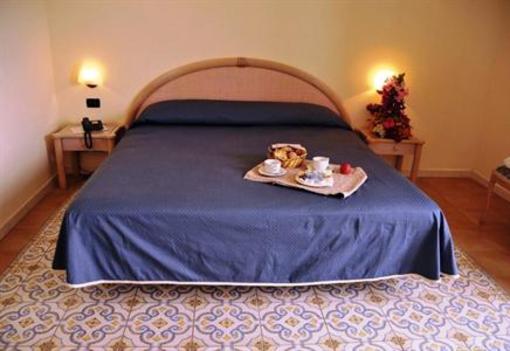 фото отеля Oasi Castiglione Hotel Casamicciola Terme