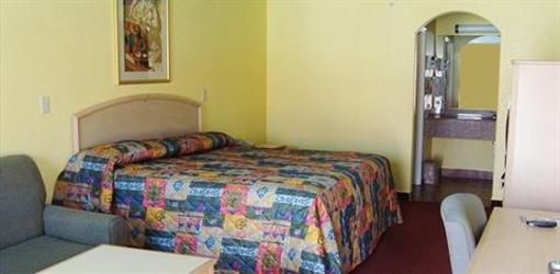 фото отеля WinnQuest Inn San Antonio