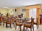 фото отеля Days Inn And Suites Winnie
