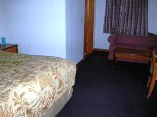 фото отеля Wesley Inn & Suites