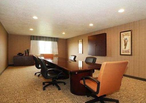 фото отеля Sleep Inn & Suites Pleasant Hill (Iowa)