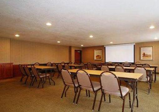 фото отеля Sleep Inn & Suites Pleasant Hill (Iowa)
