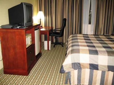 фото отеля Ramada Rochelle Park Paramus Area