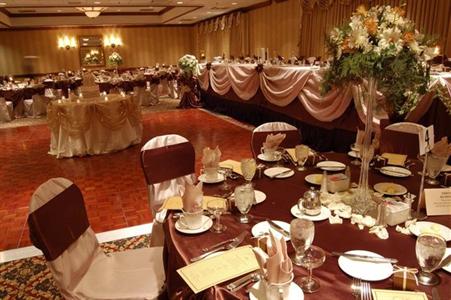 фото отеля Doubletree Hotel Chicago Alsip