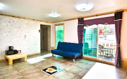 фото отеля Baraeroad Pension
