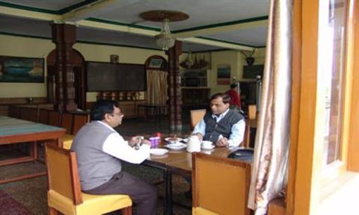 фото отеля Elphinstone Hotel Nainital