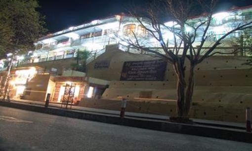 фото отеля Elphinstone Hotel Nainital